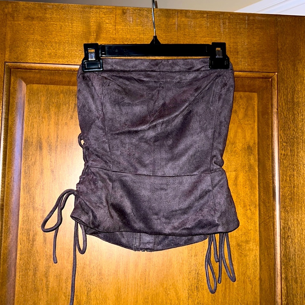 Atikshop vegan suede strapless top zip back.